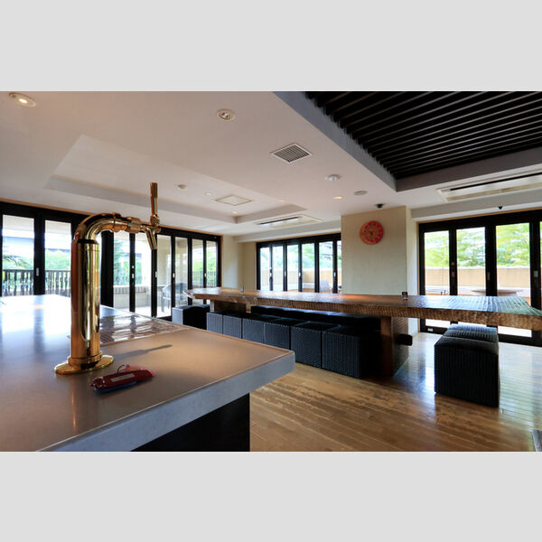 現地周辺 (2階ラウンジ)