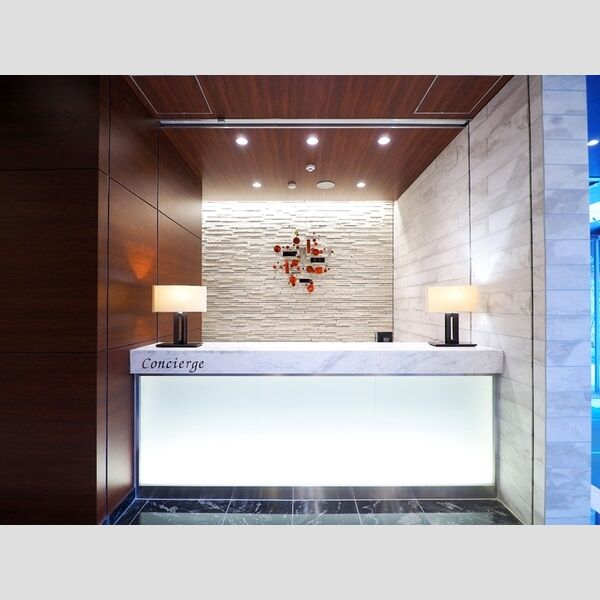 エントランス (コンシェルジュカウンター)