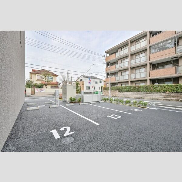 駐車場 (平置き駐車場)