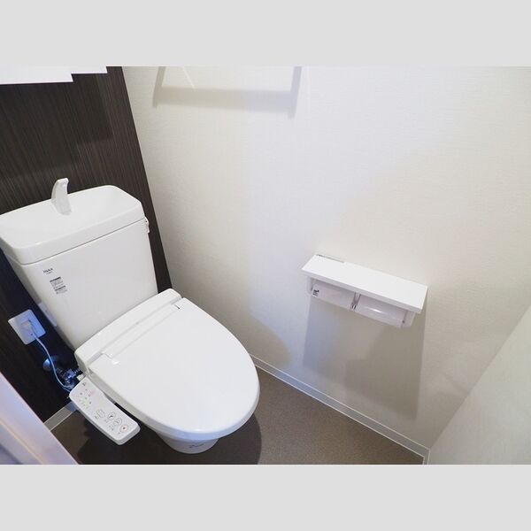 トイレ (温水洗浄便座)