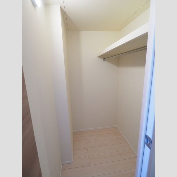 収納 (ウォークインクローゼット)