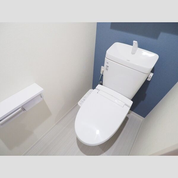 トイレ (温水洗浄便座)
