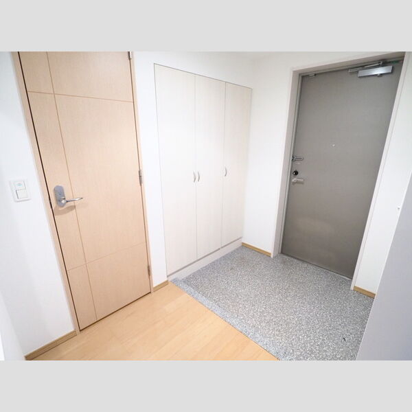 玄関 (玄関)
