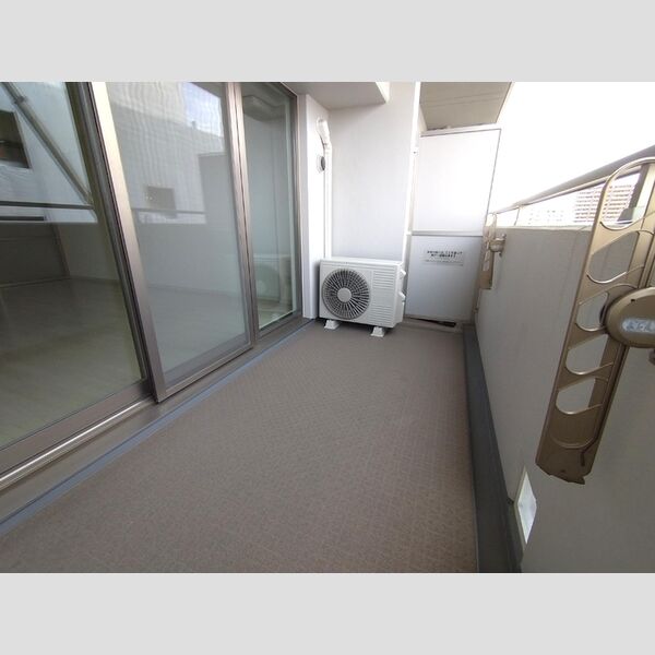 バルコニー・ベランダ (バルコニー)