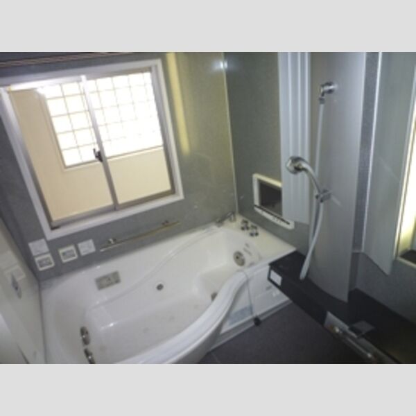 バス (お風呂は浴室TV付♪)