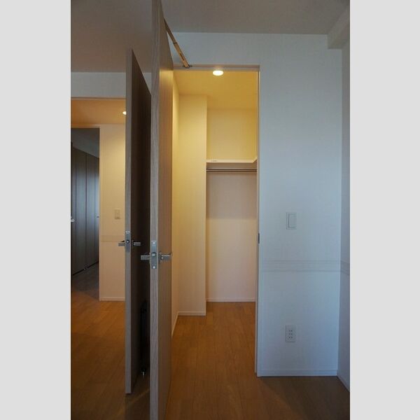 その他 (クローゼット)