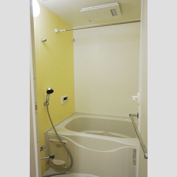 バス (浴室乾燥換気扇つき)