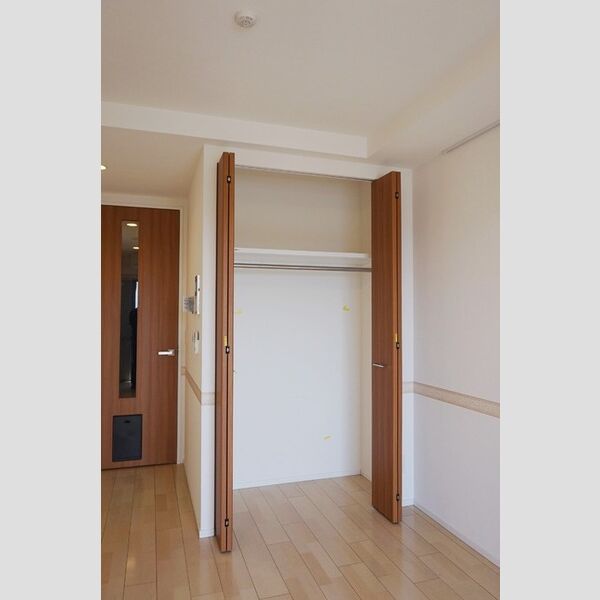 収納 (洋室　クローゼット)