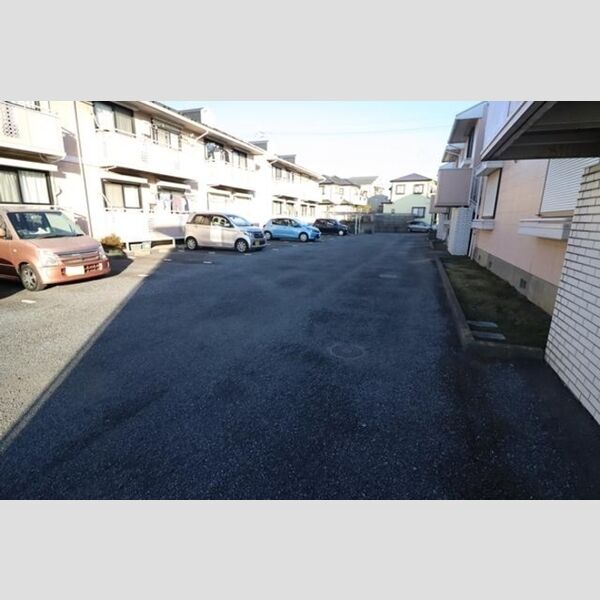 駐車場 (駐車場)
