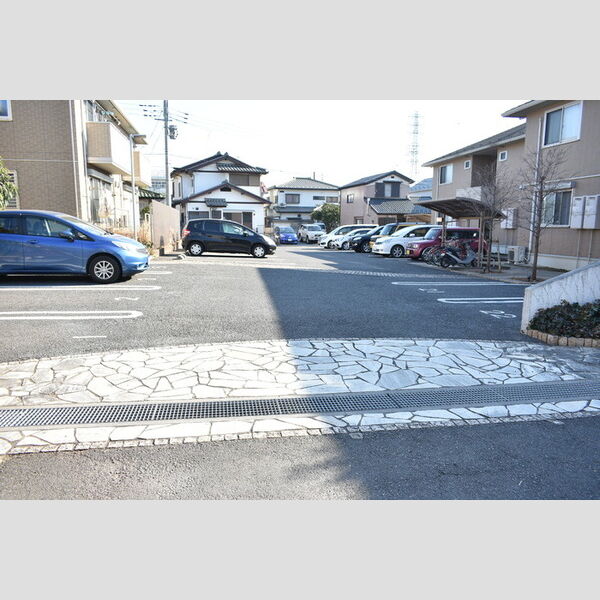 駐車場 (駐車場)
