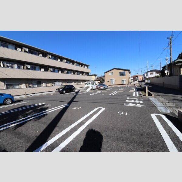 駐車場 (駐車場)