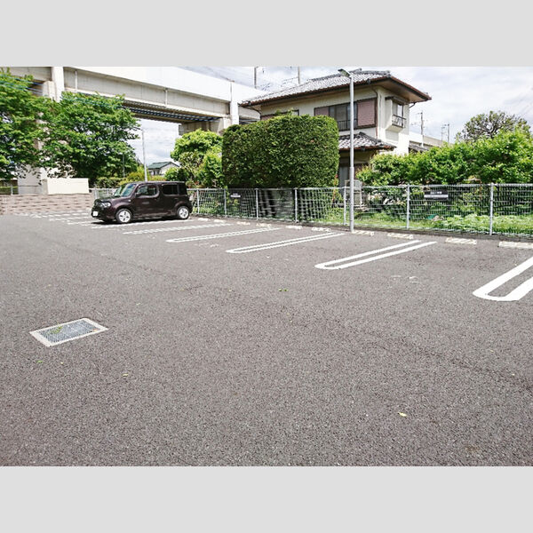 駐車場 (駐車場)
