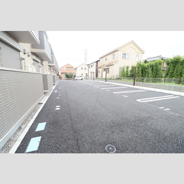 駐車場 (駐車場)