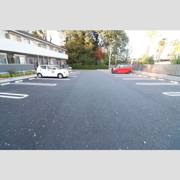 駐車場 (駐車場)