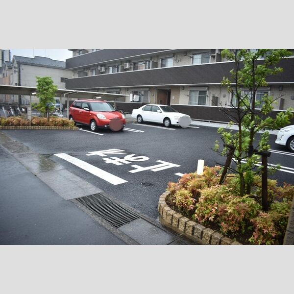 駐車場 (駐車場)