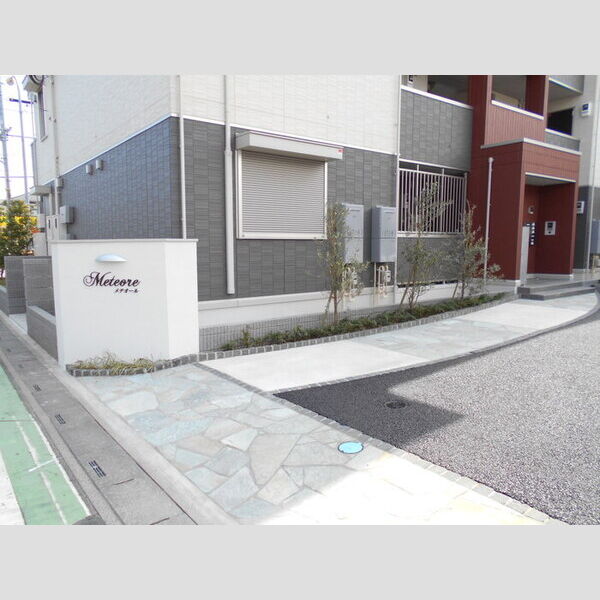エントランス (エントランス)