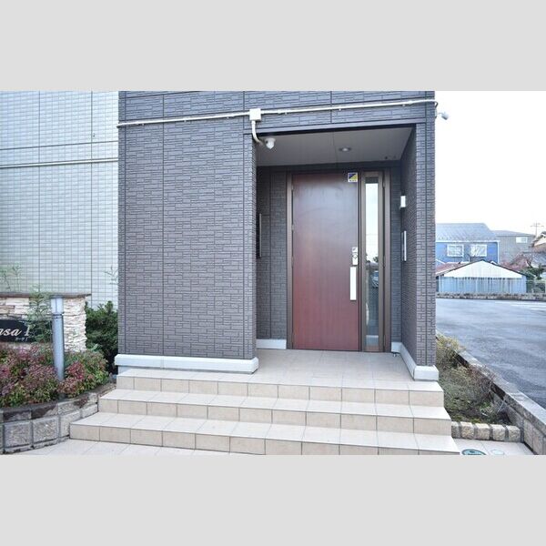 エントランス (エントランス)