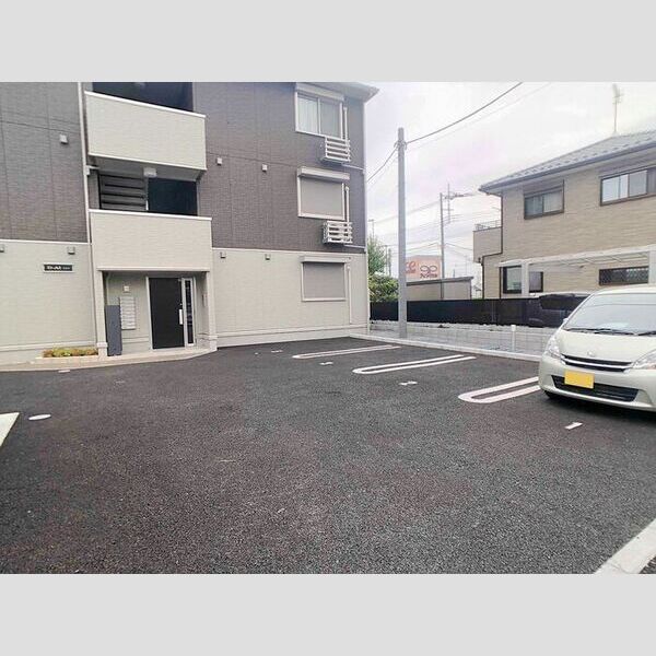 駐車場 (駐車場)