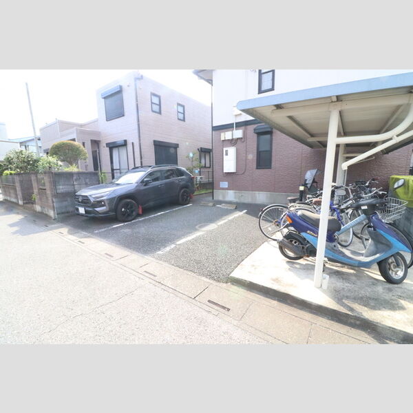 駐車場 (駐車場)