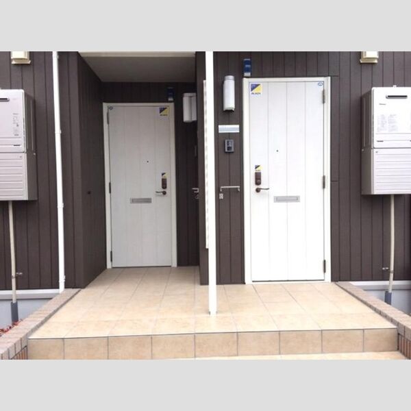 エントランス (重層)