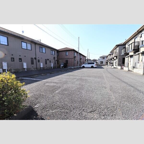 駐車場 (駐車場)