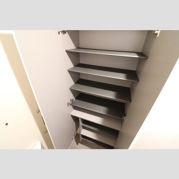 玄関 (シューズボックス)