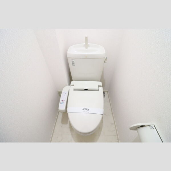 トイレ (温水洗浄暖房便座)