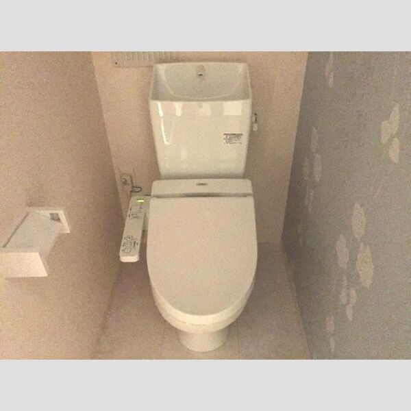 トイレ (温水洗浄暖房便座)