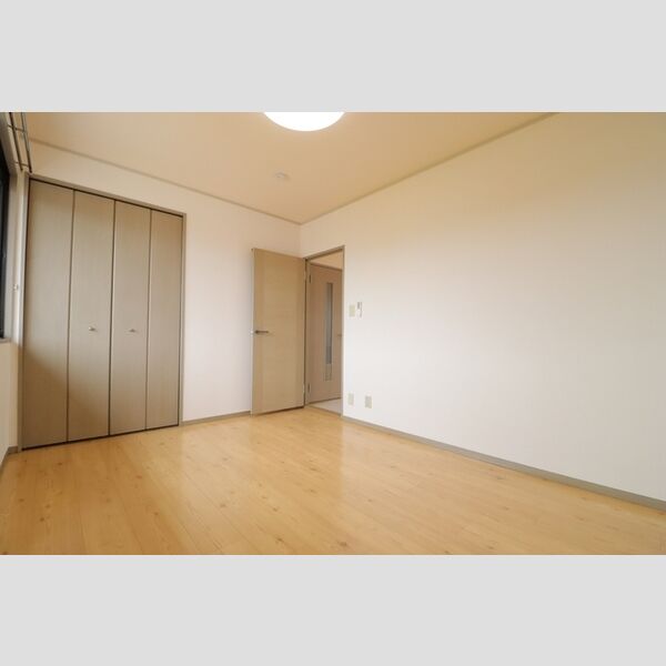 その他 (洋室6帖①)