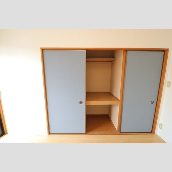 収納 (押入(洋室6帖②))