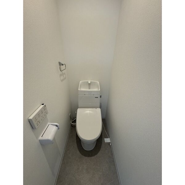 ヴェルメゾン西宮池開町の室内写真4枚目