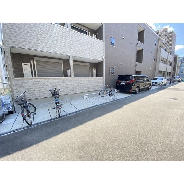 クレアトゥール香里園の外観2枚目