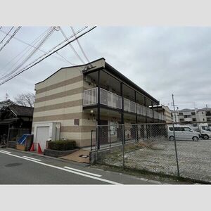 レオパレスリリー